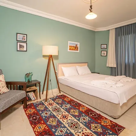 Sea View Vibrant Flat W Balcony Right By Sea Φετιγιέ