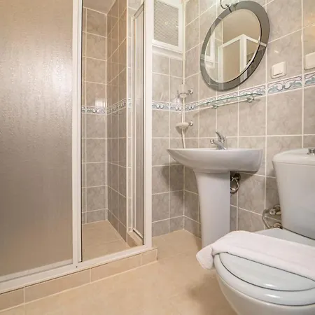 Σπίτι διακοπών Sea View Vibrant Flat W Balcony Right By Sea