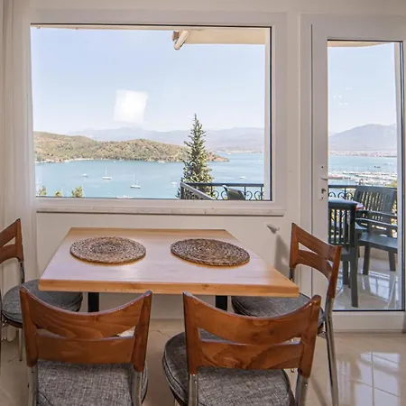 Sea View Vibrant Flat W Balcony Right By Sea Φετιγιέ